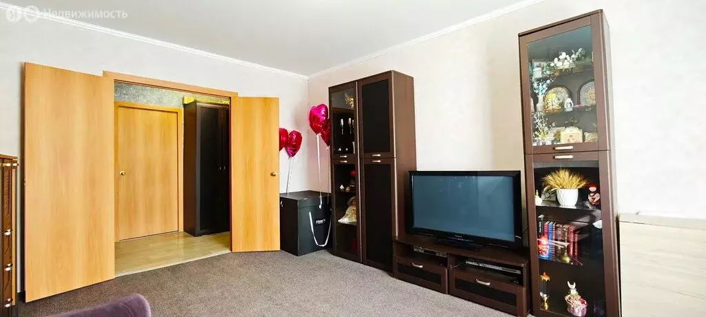 3-комнатная квартира: Шлиссельбург, улица Кирова, 6 (63.4 м) - Фото 0