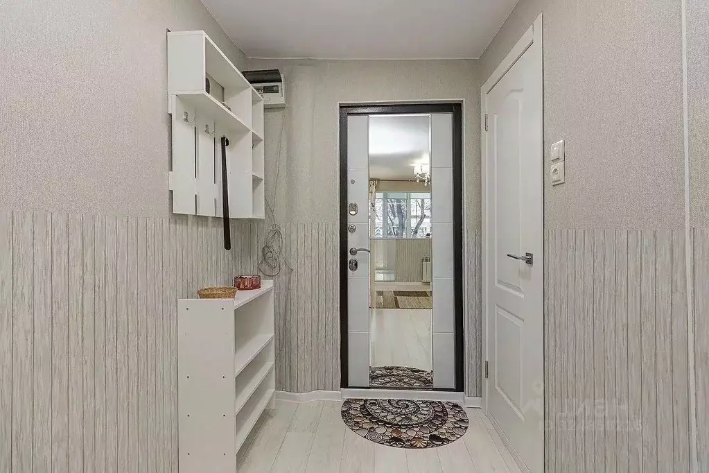 Студия Тюменская область, Тюмень Харьковская ул., 69а (16.8 м) - Фото 1