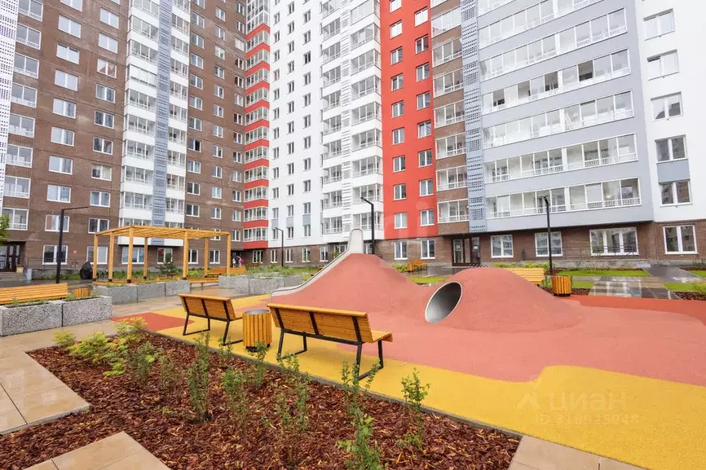 2-к кв. Удмуртия, Ижевск ул. Холмогорова, 89 (62.5 м) - Фото 0