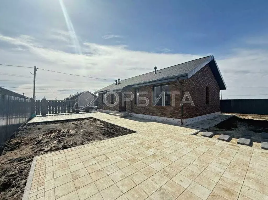 Дом в Тюменская область, Тюменский район, д. Елань ул. Тисовая (100 м) - Фото 0