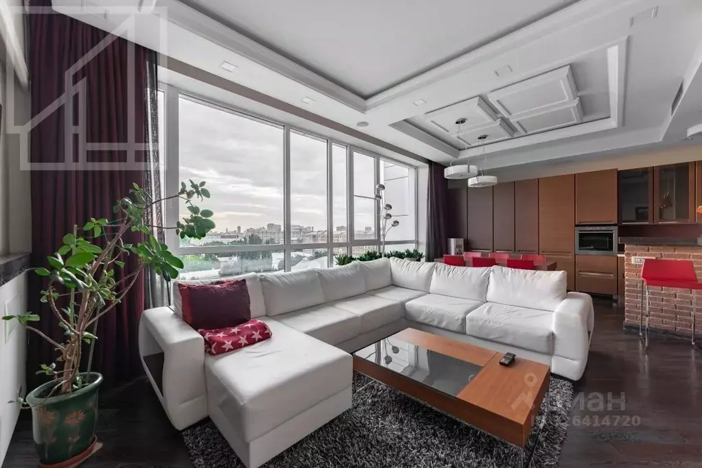 3-к кв. Москва ул. Усачева, 2С3 (138.0 м) - Фото 1