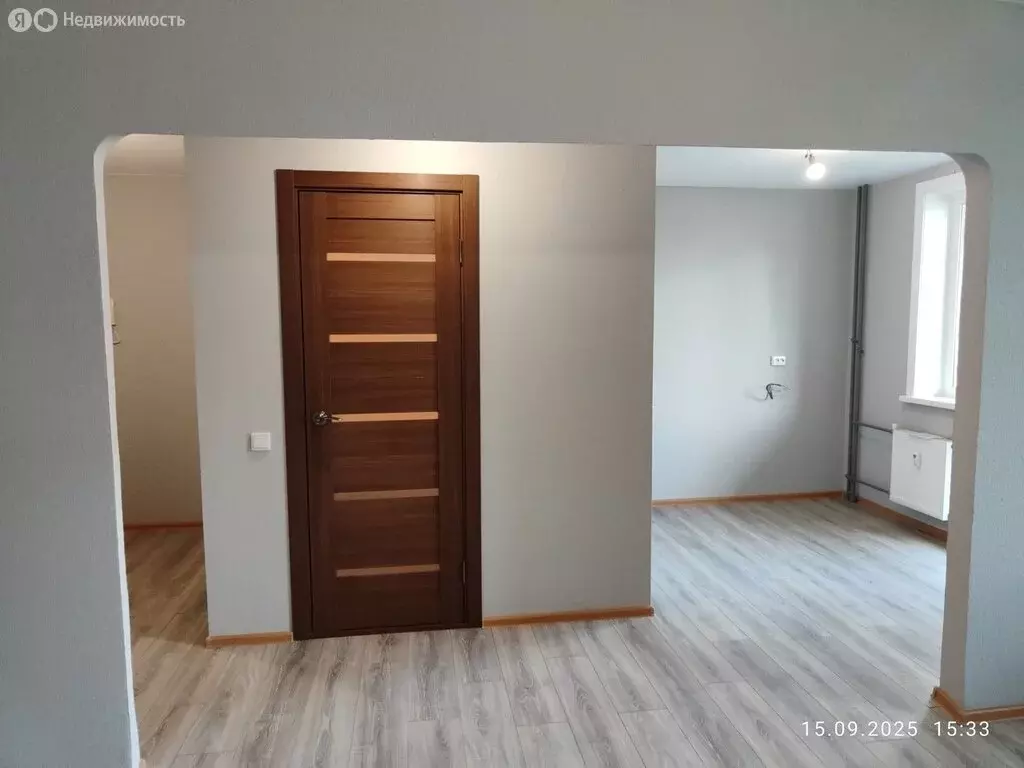 1-комнатная квартира: Первоуральск, Комсомольская улица, 5А (33 м) - Фото 0