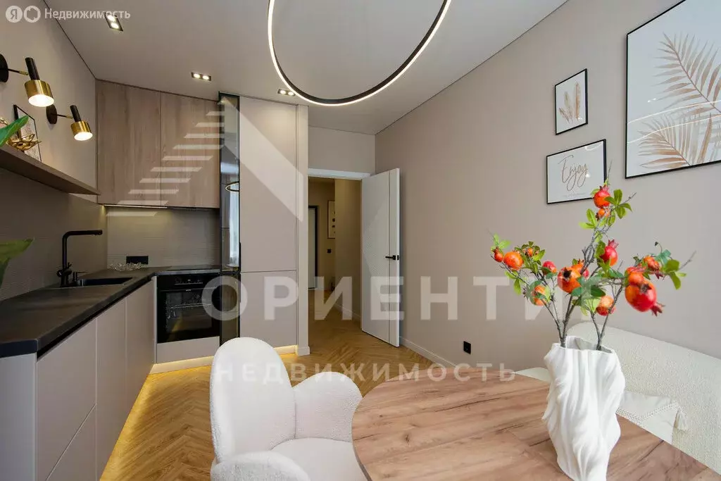 3-комнатная квартира: Екатеринбург, улица Радищева, 33 (80 м) - Фото 0