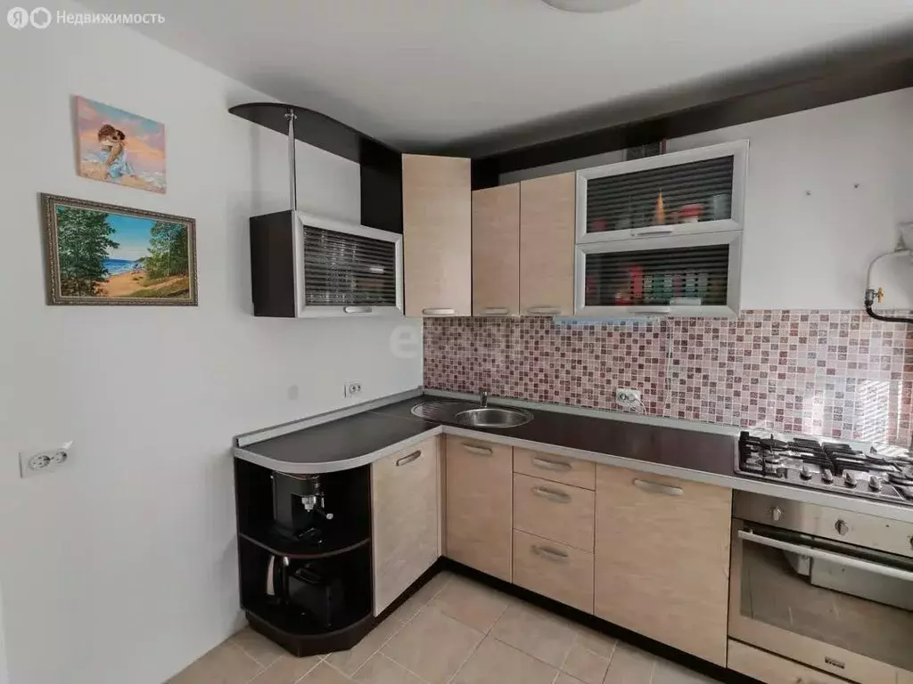 3-комнатная квартира: Челябинск, Российская улица, 59Б (58.4 м) - Фото 2