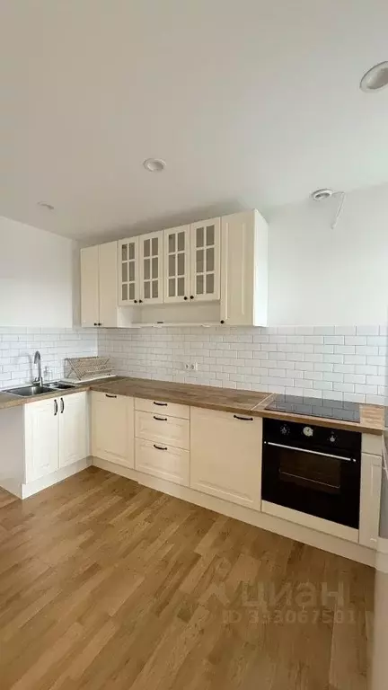 2-к кв. Татарстан, Казань ул. Баки Урманче, 10 (66.0 м) - Фото 1