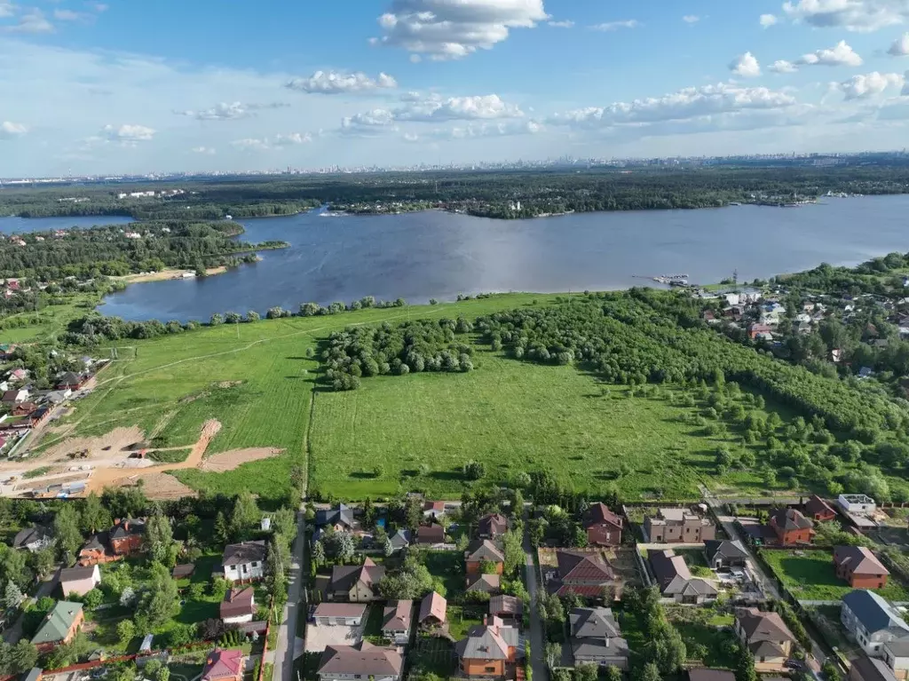 Участок в Московская область, Мытищи городской округ, д. Новосельцево  ... - Фото 0