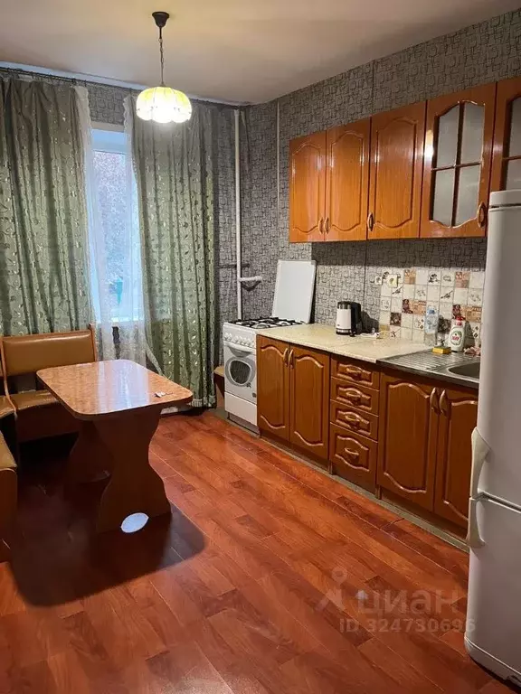 3-к кв. Саратовская область, Саратов ул. Имени Н.Г. Чернышевского, ... - Фото 1