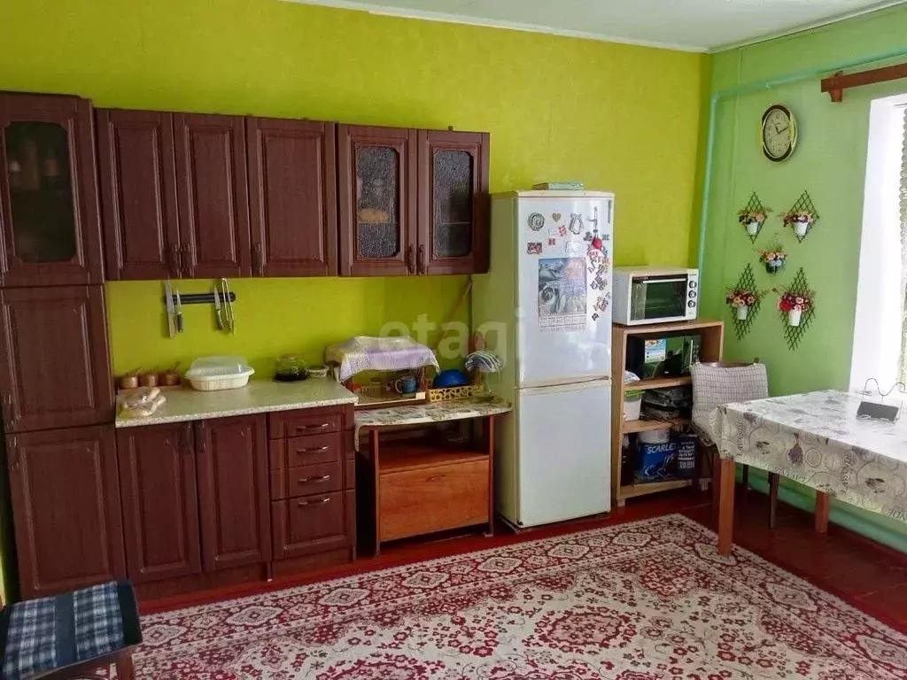 Дом в Крым, Черноморский район, Медведевское с/пос, с. Медведево ул. ... - Фото 2