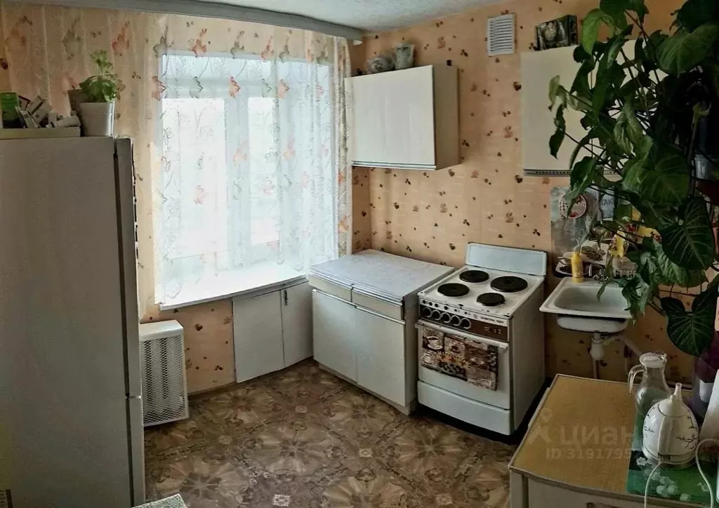 3-к кв. Хабаровский край, Комсомольск-на-Амуре ул. Аллея Труда, 59 ... - Фото 0