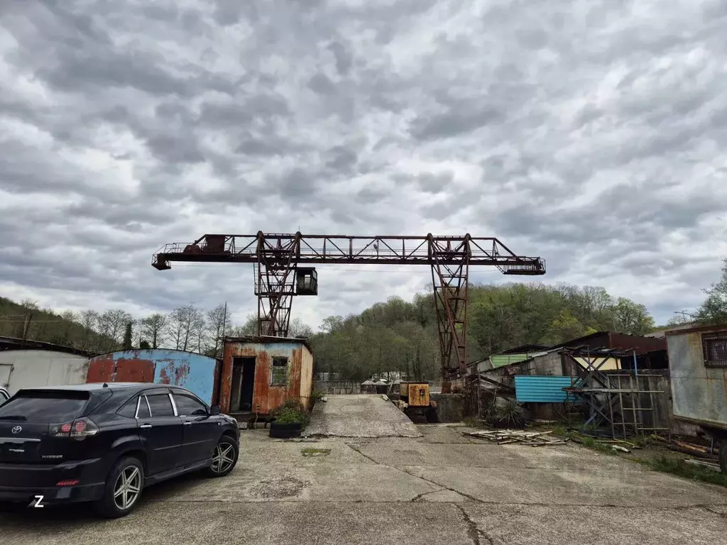 Производственное помещение в Краснодарский край, Сочи пос. Лоо, ул. ... - Фото 1