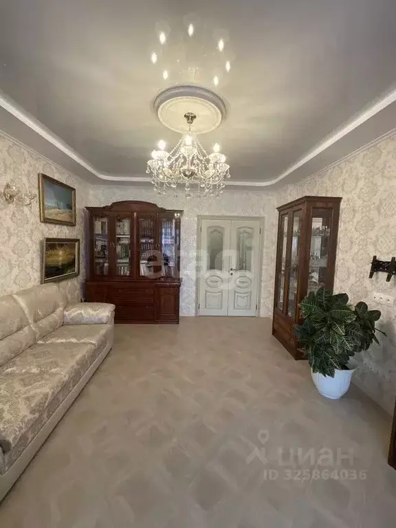 2-к кв. Тюменская область, Тюмень ул. Суходольская, 23 (80.0 м) - Фото 1