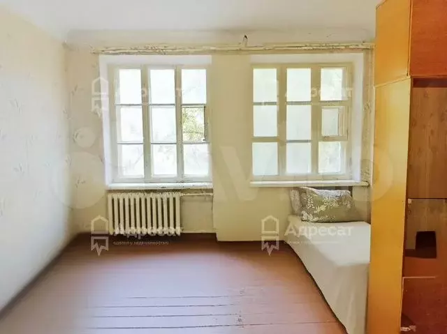 Комната 18,3 м в 3-к., 2/4 эт. - Фото 0