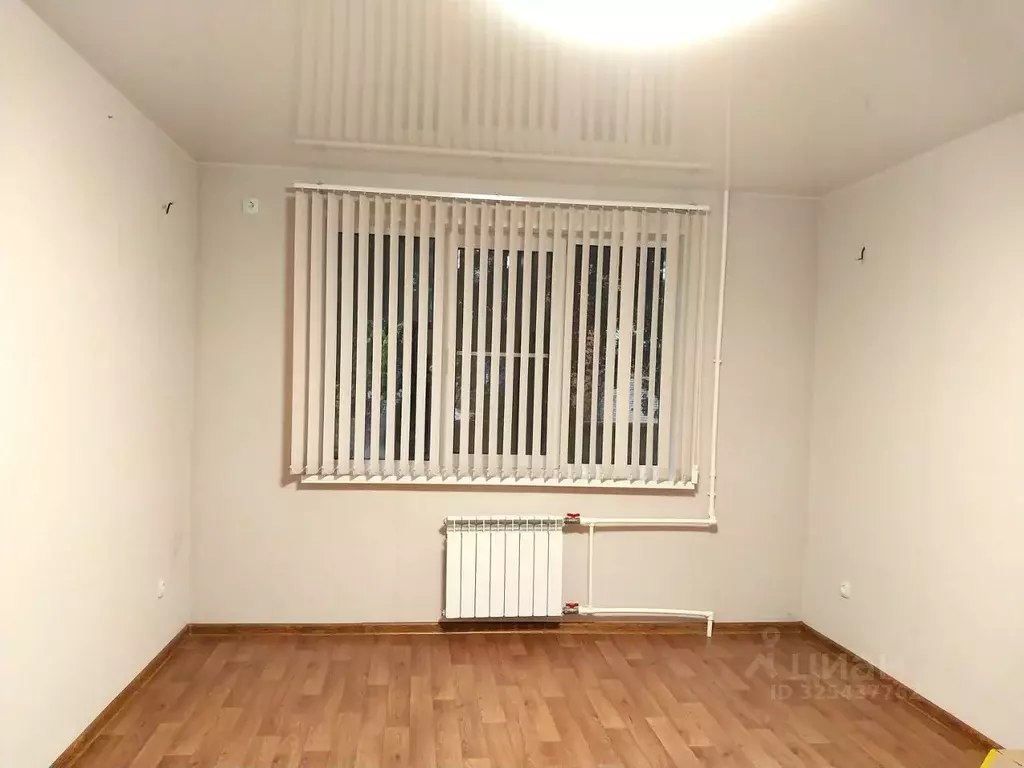 3-к кв. Волгоградская область, Волгоград бул. Энгельса, 16 (64.9 м) - Фото 1