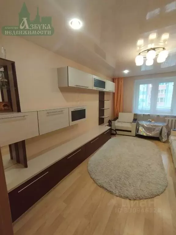 3-к кв. Смоленская область, Смоленск ул. Нормандия-Неман, 31 (90.0 м) - Фото 1