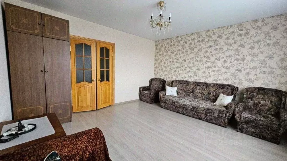 3-к кв. Омская область, Омск ул. Алексея Полторацкого, 52 (72.0 м) - Фото 2