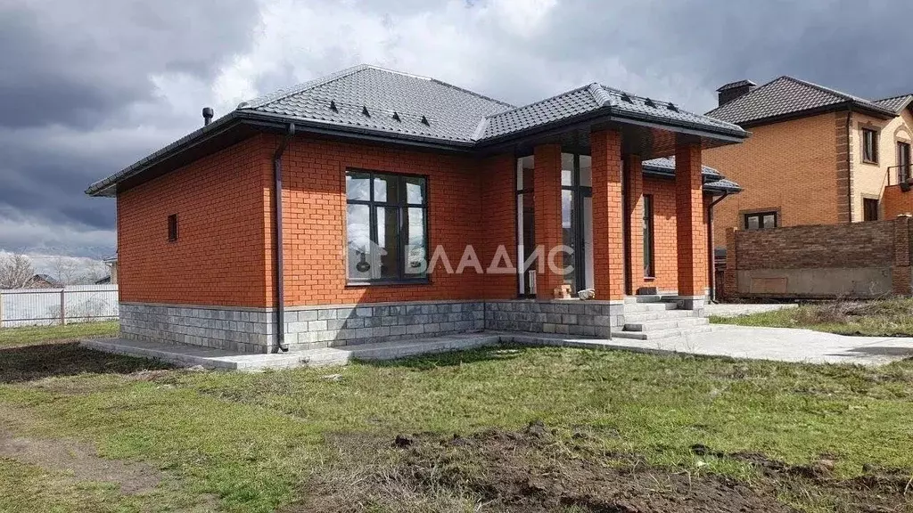 Дом в Белгородская область, Строитель Яковлевский городской округ, ул. ... - Фото 2