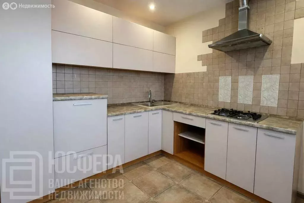 2-комнатная квартира: Волгоград, улица Карла Либкнехта, 21 (80 м) - Фото 1