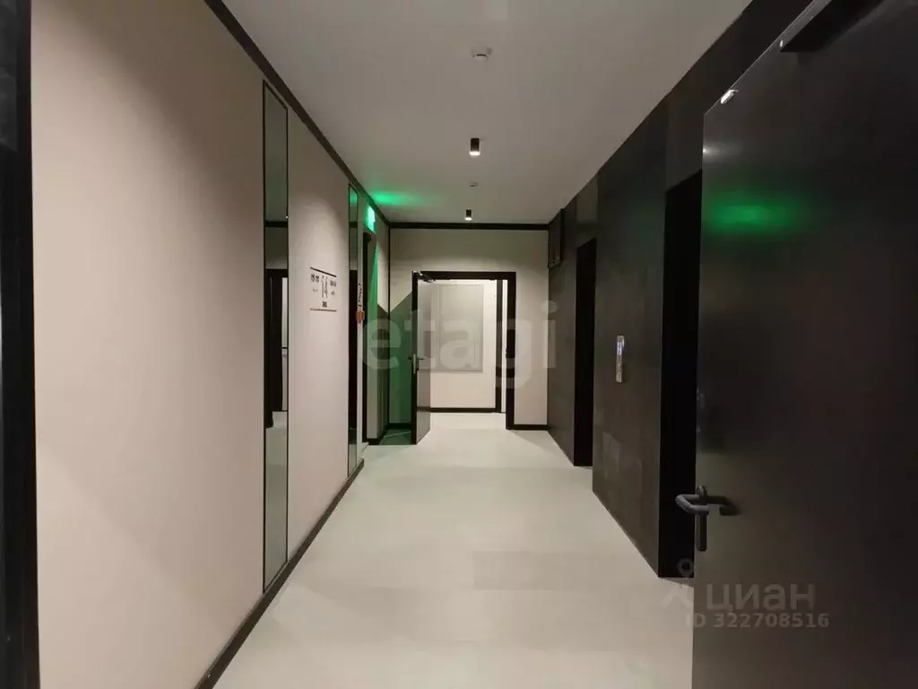 1-к кв. Омская область, Омск ул. Б.Г. Шаронова, 9 (44.7 м) - Фото 1