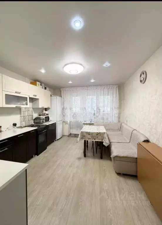 2-к кв. Чувашия, Чебоксары Альгешево мкр, ул. Болгарстроя, 3 (68.4 м) - Фото 1