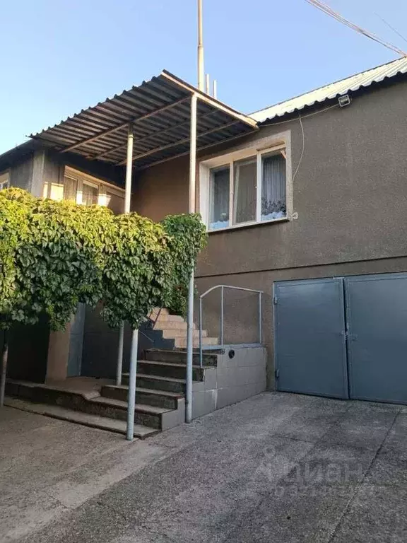 Дом в Крым, Симферопольский район, с. Мазанка ул. Садовая, 349 (300 м) - Фото 1