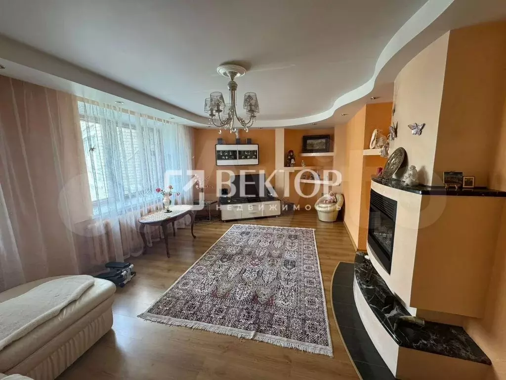 4-к. квартира, 120 м, 5/5 эт. - Фото 0