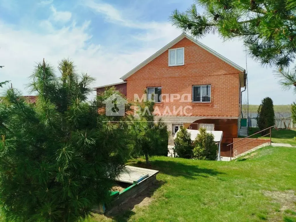 Дом в Омская область, Омский район, с. Усть-Заостровка  (150 м) - Фото 0