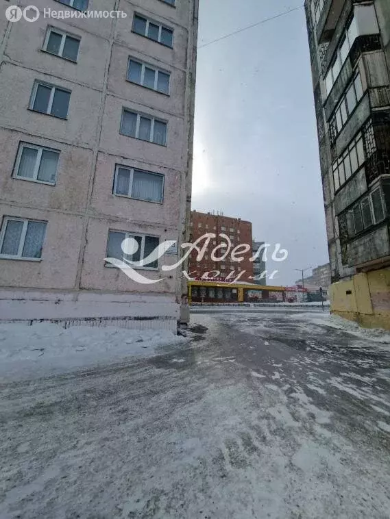 3-комнатная квартира: Норильск, улица Первопроходцев, 13 (65.2 м) - Фото 1