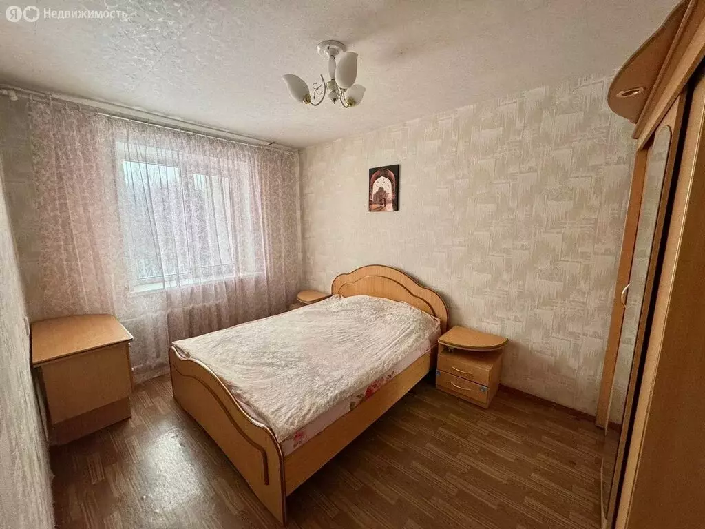 3-комнатная квартира: Тобольск, микрорайон 7А, 38В (60 м) - Фото 1