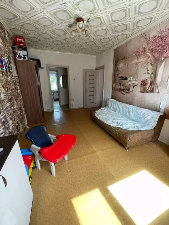 3-к кв. Хакасия, Усть-Абакан рп ул. Карла Маркса, 1 (55.5 м) - Фото 1