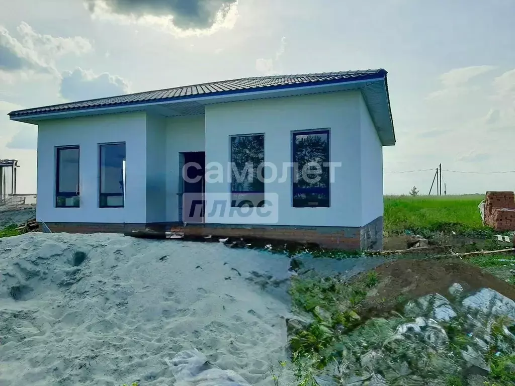 Дом в Курская область, Курский район, Клюквинский сельсовет, д. Долгое ... - Фото 1