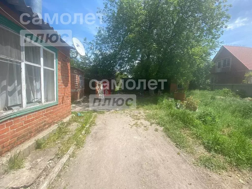Дом в Краснодарский край, Ейское с/пос, пос. Октябрьский ул. ... - Фото 0