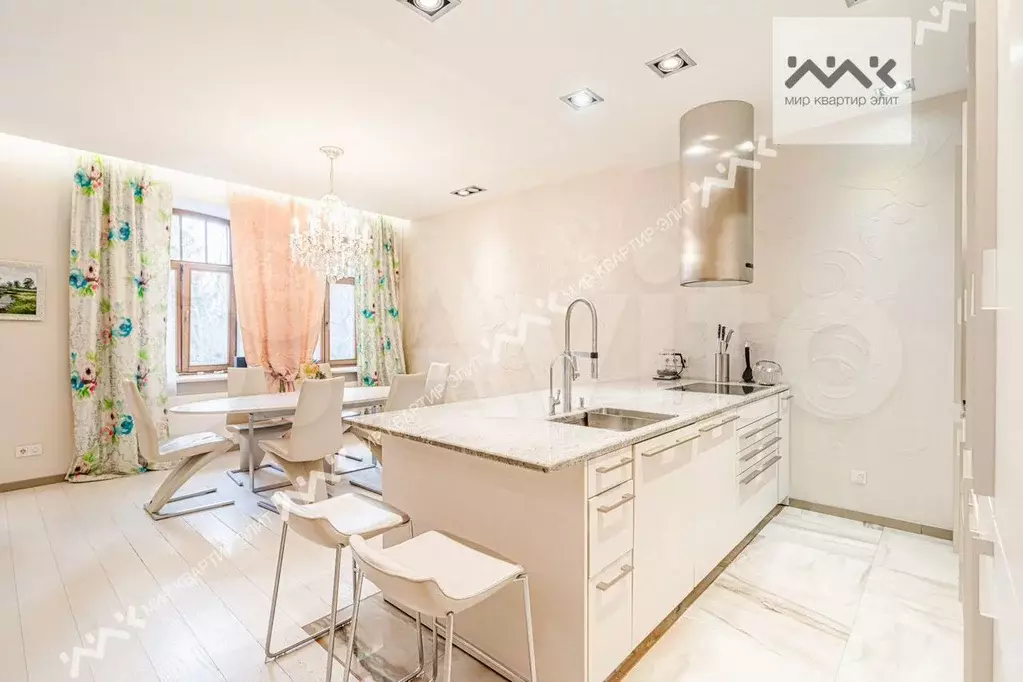 3-к. квартира, 108 м, 2/3 эт. - Фото 1