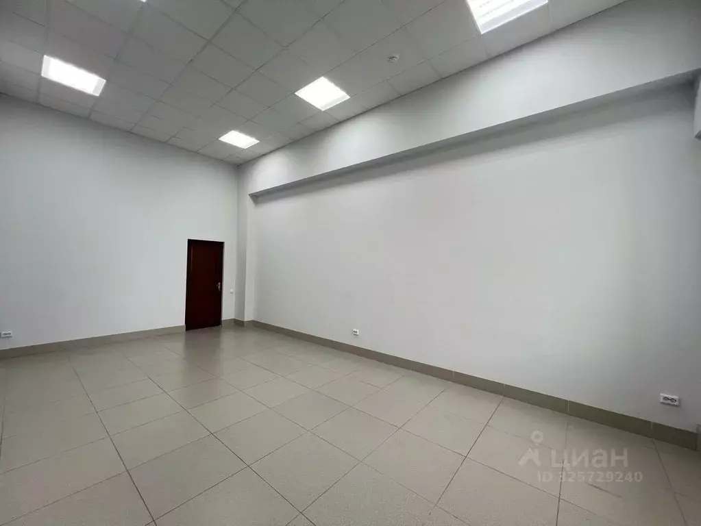 Офис в Татарстан, Казань ул. Мазита Гафури, 50к5 (33 м) - Фото 1