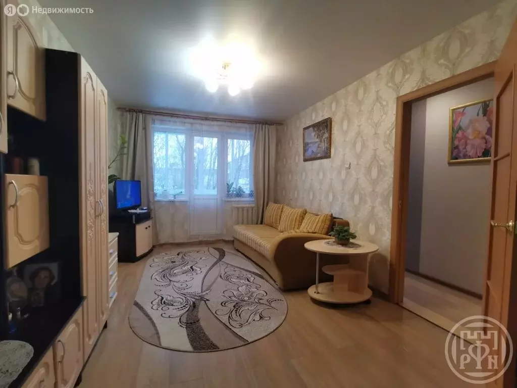 2-комнатная квартира: Луга, проспект Урицкого, 70 (45.1 м) - Фото 2