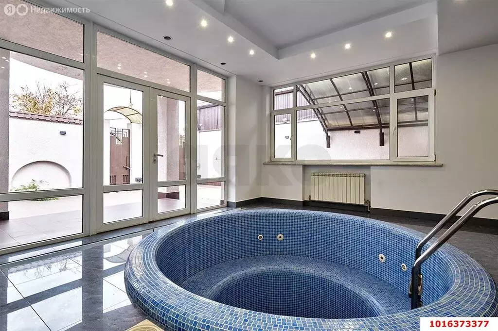 Дом в Краснодар, микрорайон Дубинка, улица Маяковского, 13 (472.7 м) - Фото 1