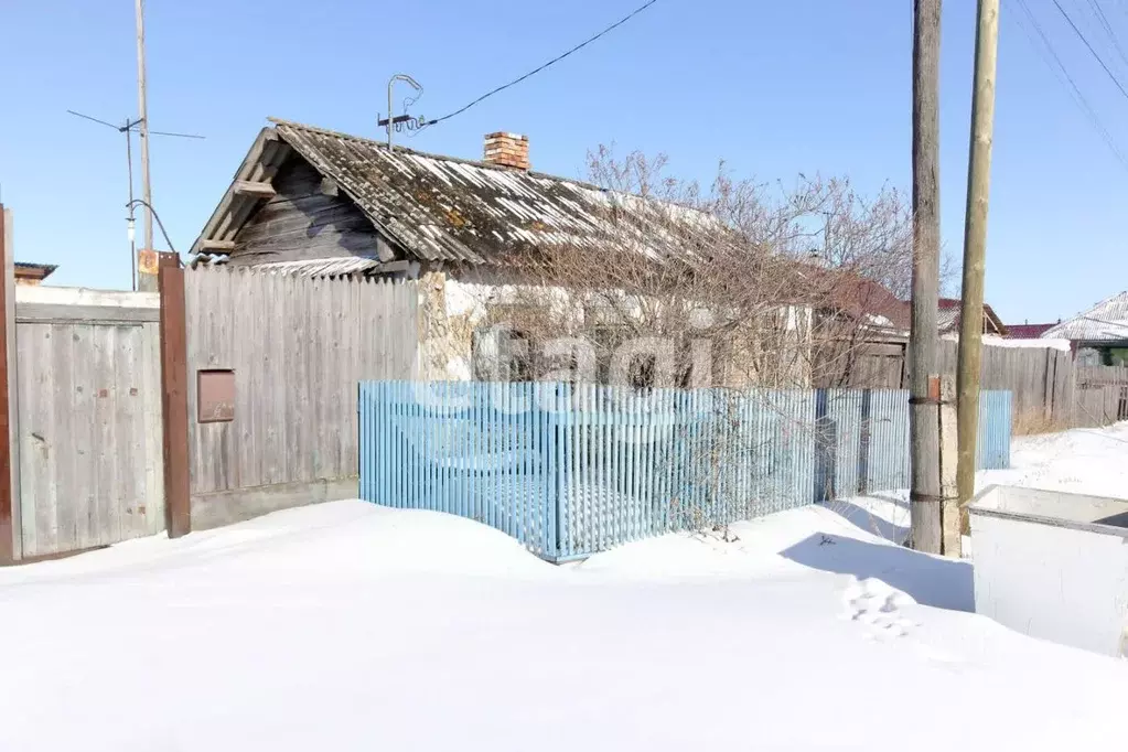 Дом в Красноярский край, Большемуртинско-Сухобузимский округ, с. ... - Фото 1