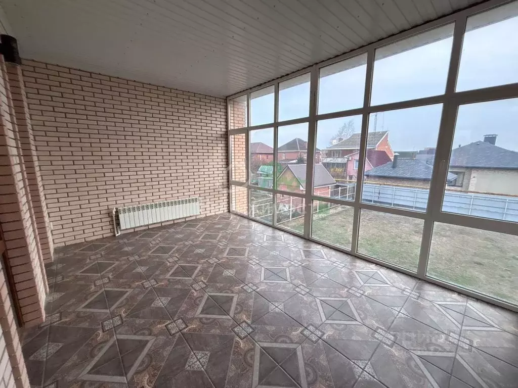 Дом в Краснодарский край, Ейск Абрикосовая ул. (295 м) - Фото 1