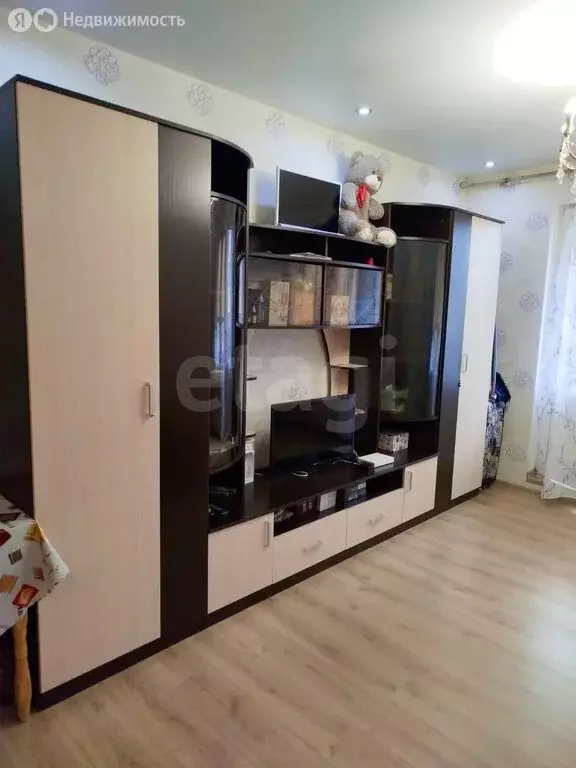 Квартира-студия: Осиновая Гора, улица Защитников Тулы, 3 (28 м) - Фото 1
