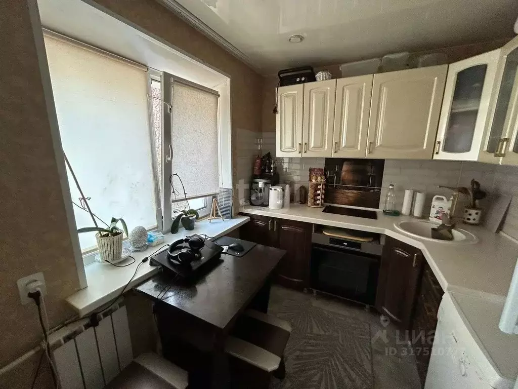 2-к кв. Сахалинская область, Холмск ул. Победы, 22 (40.0 м) - Фото 1