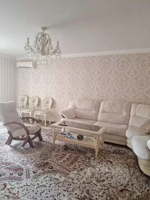 2-к кв. Дагестан, Каспийск ул. Ленина, 78А (68.0 м) - Фото 1