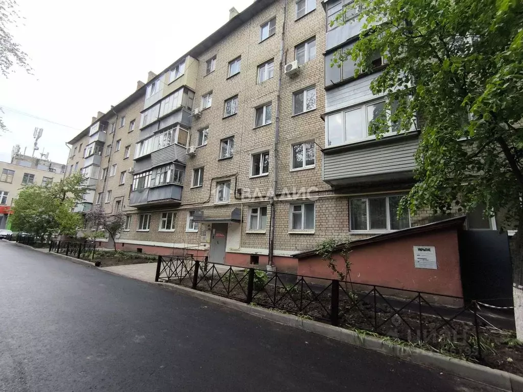 2-к кв. Белгородская область, Белгород Садовая ул., 49 (46.4 м) - Фото 0