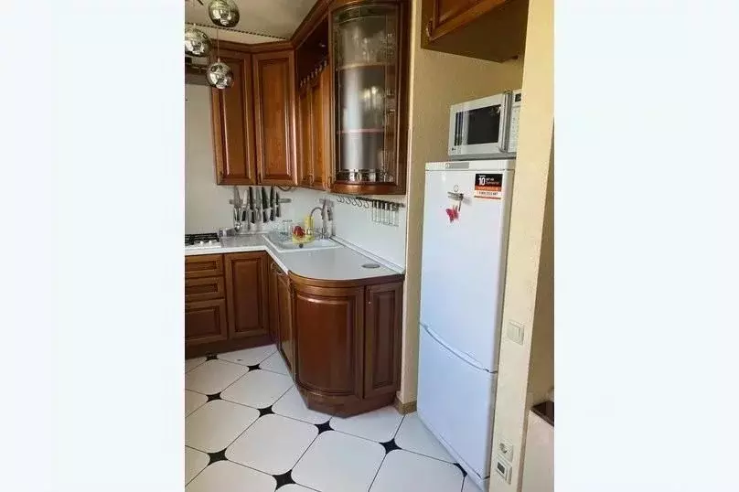 3-к кв. Севастополь ул. Батумская, 36 (60.0 м) - Фото 0
