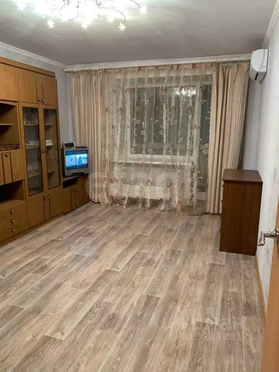 1-к кв. Тюменская область, Тюмень Восточный мкр, ул. Моторостроителей, ... - Фото 1