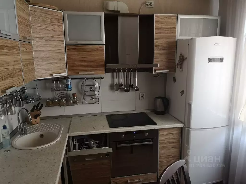 3-к кв. Кемеровская область, Кемерово ул. Свободы, 31А (85.0 м) - Фото 1