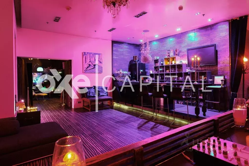 3-к кв. Москва Мосфильмовская ул., 70к1 (290.0 м) - Фото 1