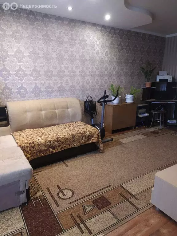 3-комнатная квартира: Энгельс, улица Ломоносова, 5 (61 м) - Фото 1