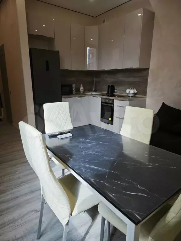1-к. квартира, 35 м, 4/6 эт. - Фото 0