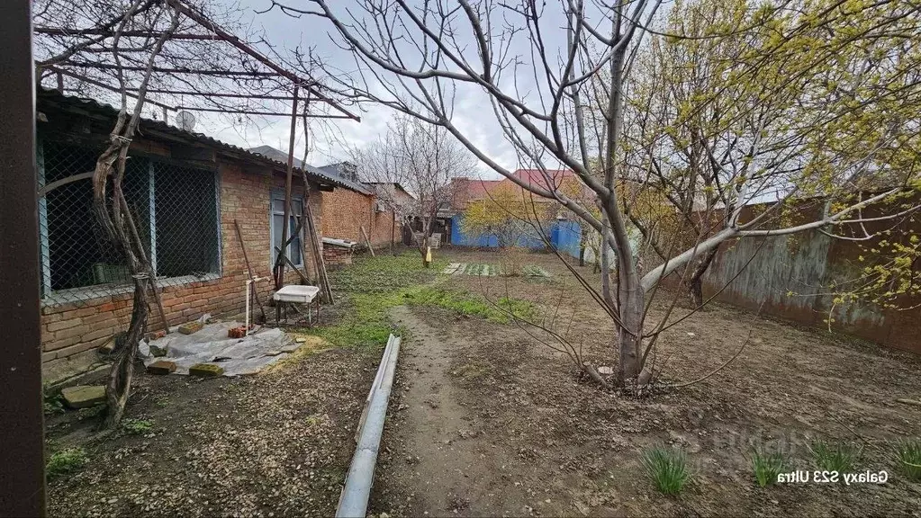 Участок в Краснодарский край, Армавир Коммунистическая ул., 75 (8.0 ... - Фото 0