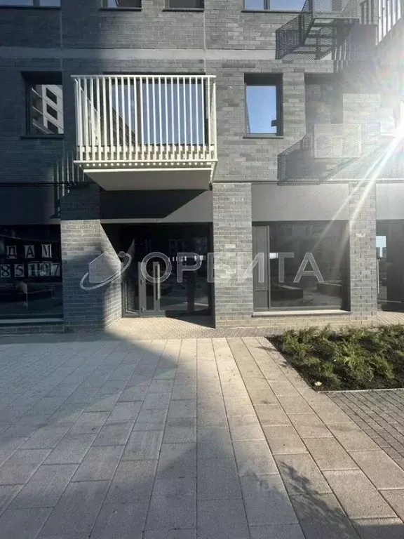 Помещение свободного назначения в Тюменская область, Тюмень ул. ... - Фото 1