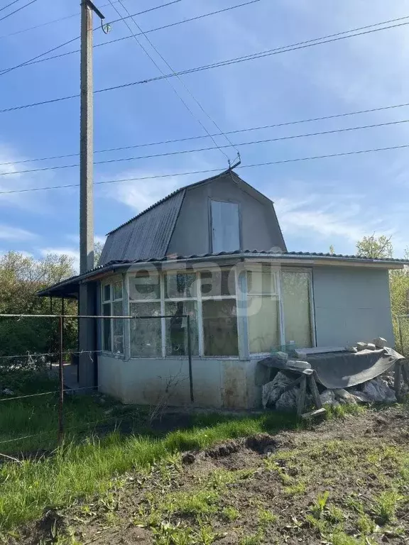 Дом в Саратовская область, Энгельсский район, Новопушкинское ... - Фото 0